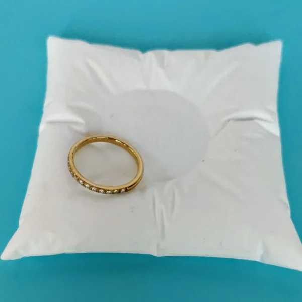 Anillo Dorado Circonio en Acero Inoxidable Talla 8 - Image 3