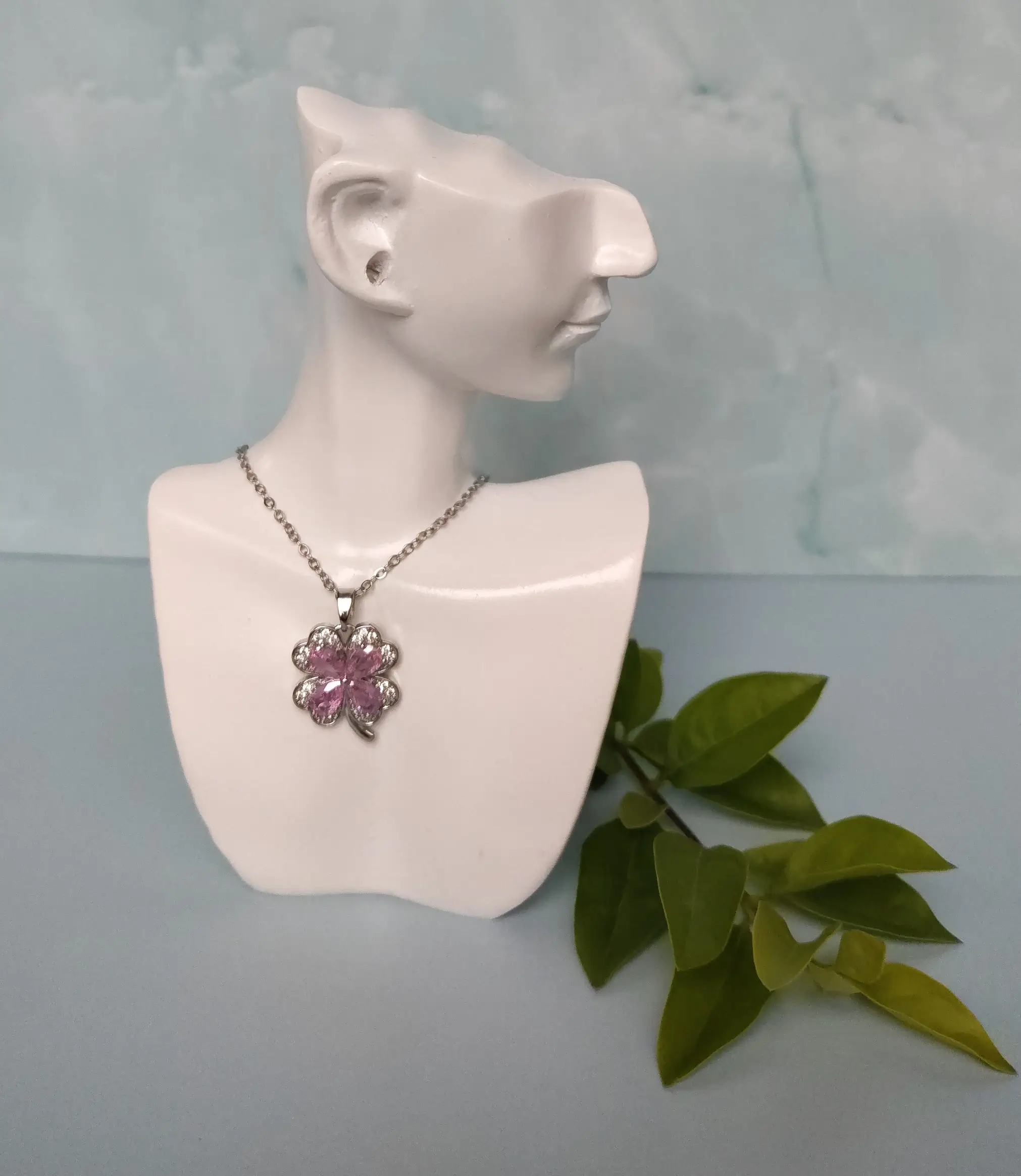 Cadena Plateada Trébol de 4 Hojas en Acero Inoxidable con Circón Rosado