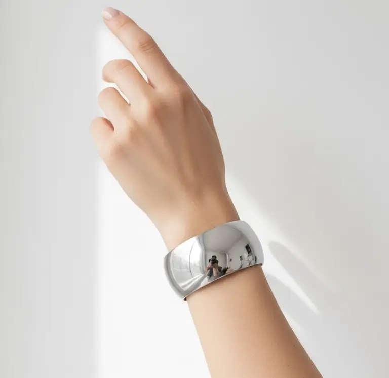 Pulsera Eros Ancha Plateada en Acero Inoxidable