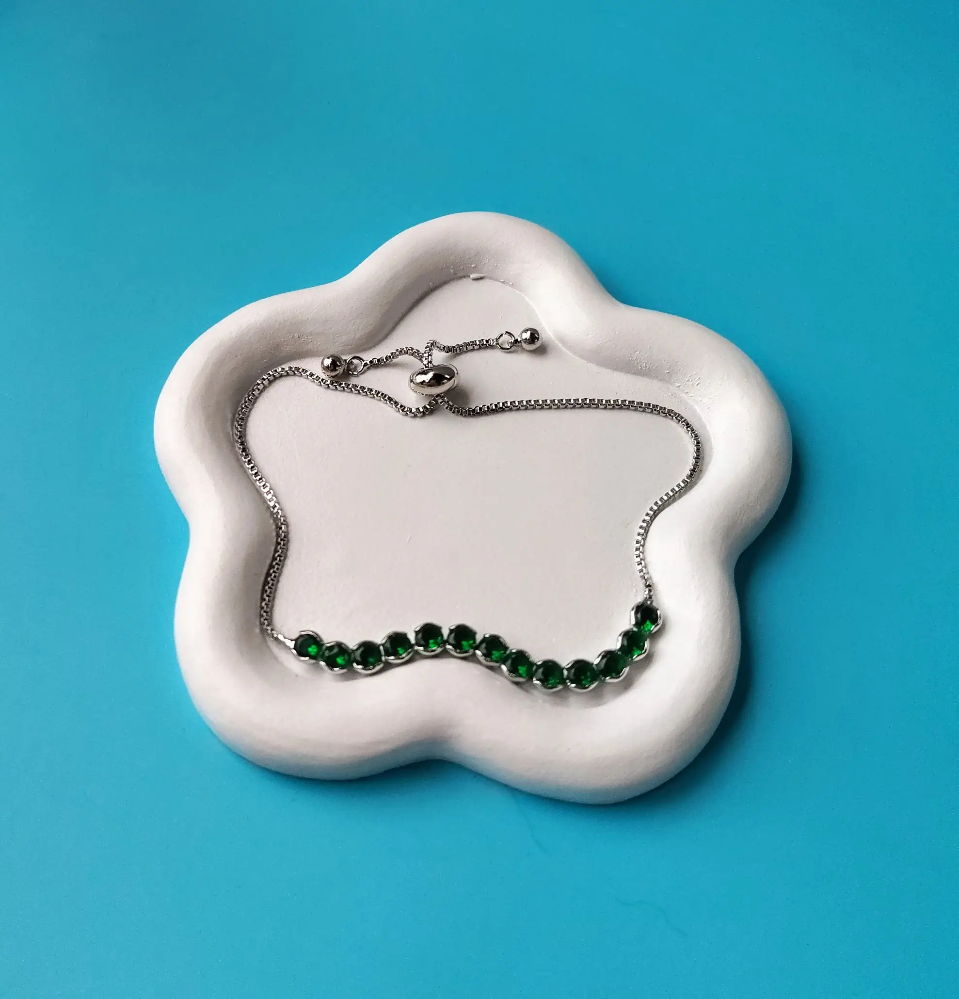 Pulsera Ámbar Brillante con Circón Verde en Acero Inoxidable y Rodio