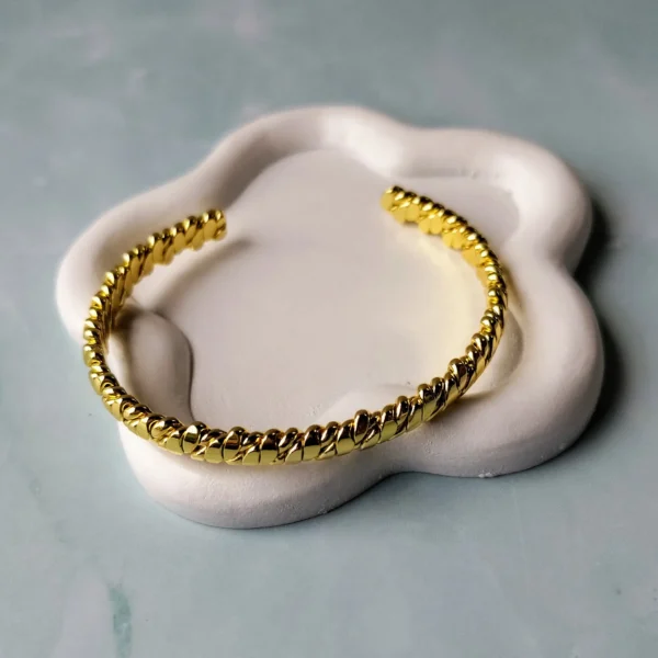 Pulsera Dorada Bobinado en Acero Inoxidable