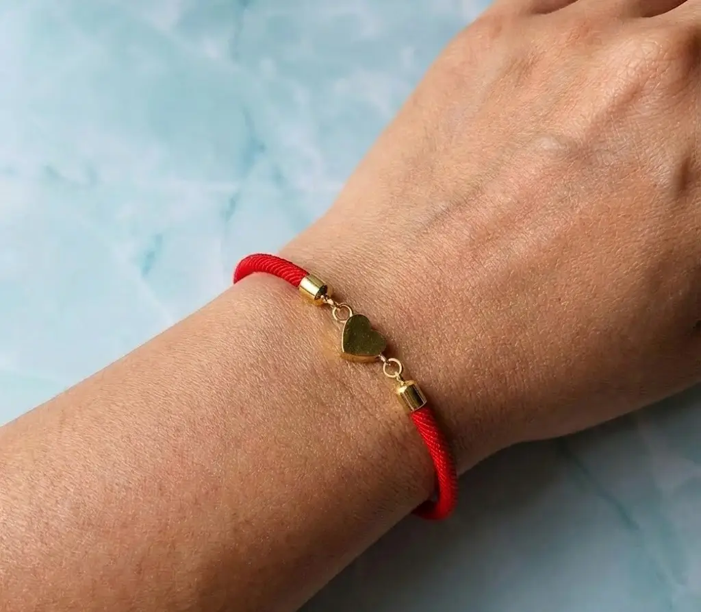 Pulsera en Nylon con Corazón en Acero Inoxidable