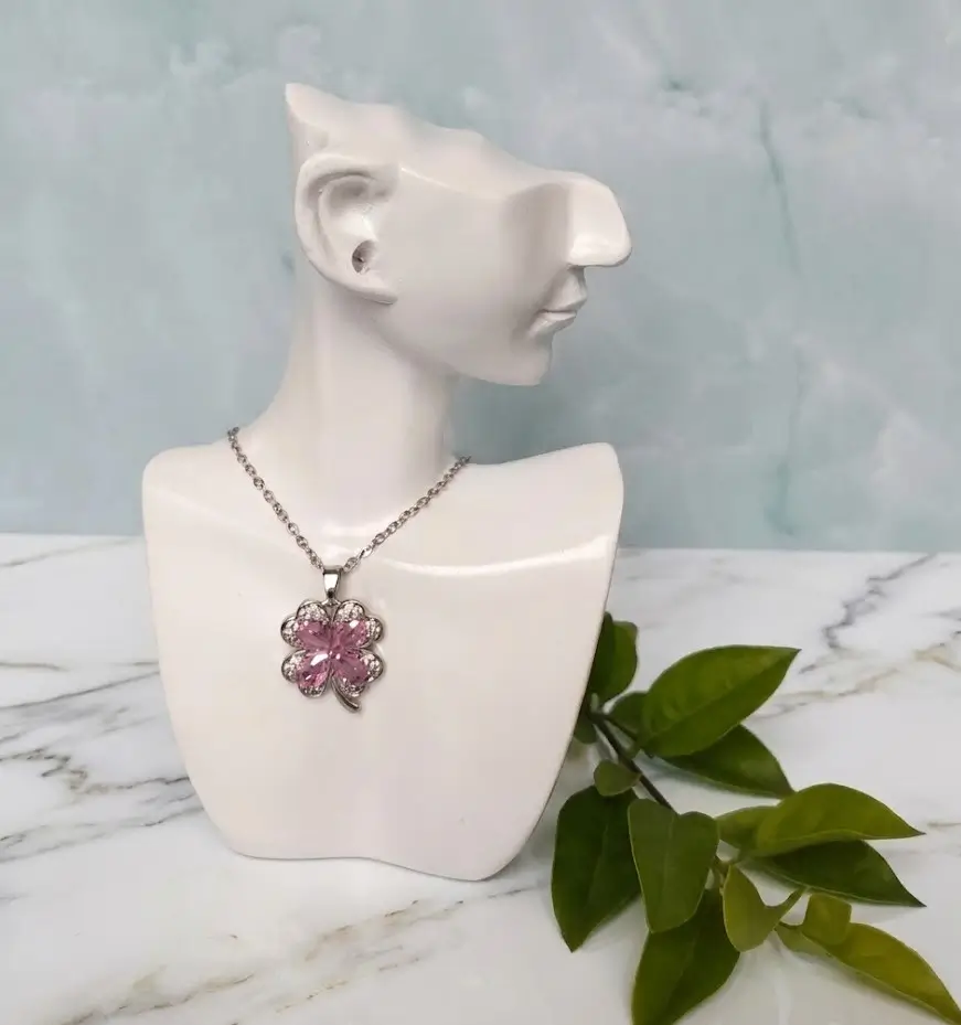 Cadena Plateada  en Acero Inoxidable con Circón Rosado